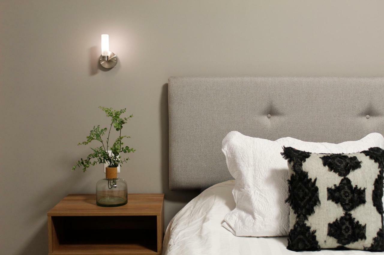 Suites Ciento 37 เลออน ภายนอก รูปภาพ