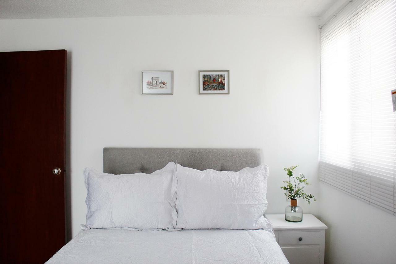 Suites Ciento 37 เลออน ภายนอก รูปภาพ