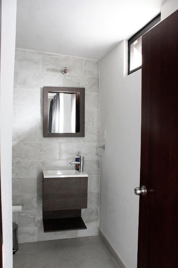 Suites Ciento 37 เลออน ภายนอก รูปภาพ