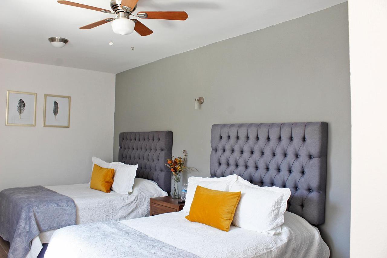 Suites Ciento 37 เลออน ภายนอก รูปภาพ